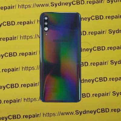 Can you take the back off of a Galaxy A50?
