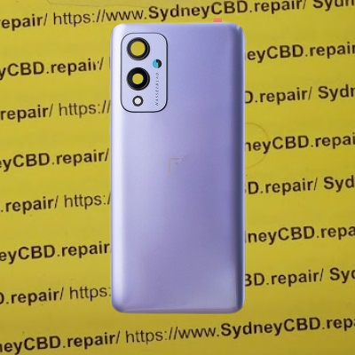 Is the back of OnePlus 9 glass?
