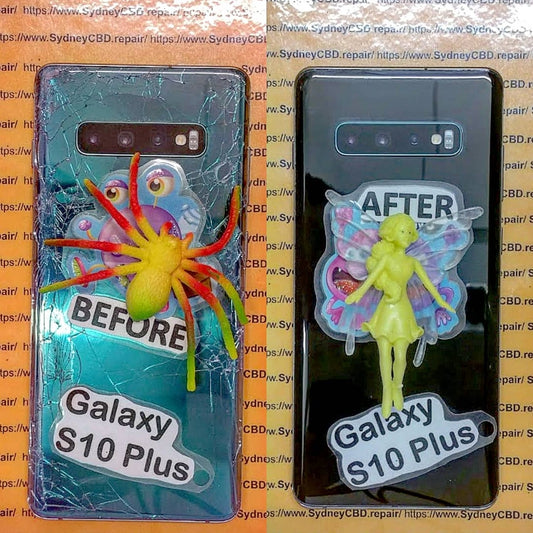 Does the S10 plus have a glass back?