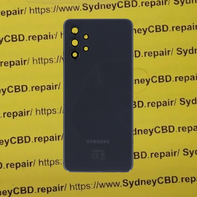 Does Samsung A32 5G have glass back?