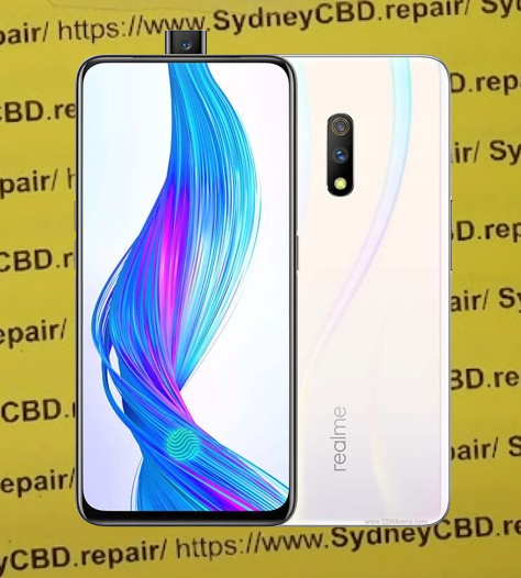 What type of display is Realme X?