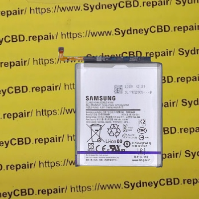Does the Galaxy S21 plus have a removable battery?