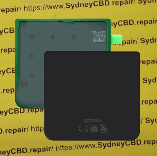 Is the back of the Z Flip 3 glass?